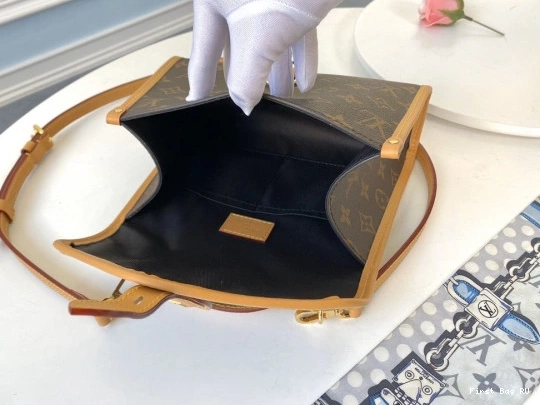 First bag ru LOUIS IVY VUITTON 0813